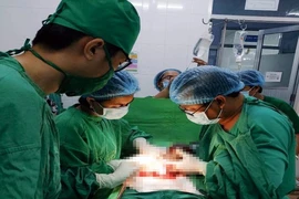 15 phút cứu sống sản phụ mắc bệnh tim kèm hen phế quản