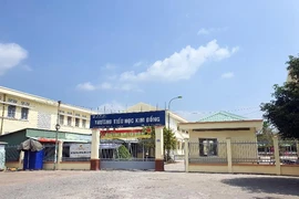 Hậu Giang cho học sinh nghỉ học, Kiên Giang học đúng kế hoạch