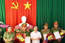 Cần Thơ thưởng nóng lực lượng truy bắt 2 nhóm hỗn chiến 
