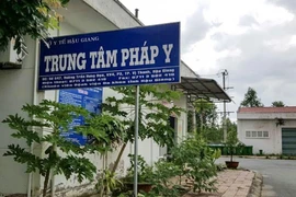 Giám đốc Trung tâm Pháp y Hậu Giang bị khiển trách vì lập quỹ sai