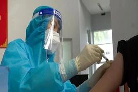 Các tỉnh miền Tây tăng tốc tiêm vaccine phòng COVID-19