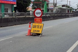 Hậu Giang lập chốt khai báo y tế người đi xe máy vào địa phương