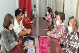 Phá sòng bạc do 1 phụ nữ tổ chức