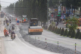 Đường Nguyễn Văn Cừ, TP Cần Thơ nâng cấp cao hơn mực nước lũ năm 2020