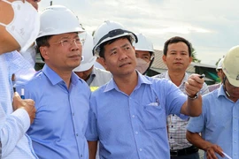 Thứ trưởng Bộ GTVT yêu cầu đảm bảo tiến độ và chất lượng dự án nâng cấp Quốc lộ 1A