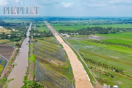 Cấp tốc đưa 7 triệu m3 cát về thi công cao tốc Cần Thơ - Cà Mau