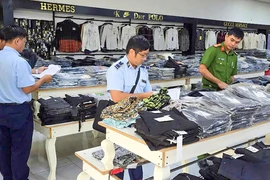 Kiên Giang: Phát hiện nhiều sản phẩm giả nhãn hiệu thời trang nổi tiếng 
