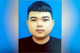 Thanh niên dọa tung ảnh nhạy cảm của bạn gái 'nhí' để cưỡng dâm