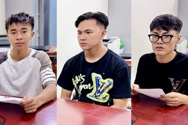 Tạm giữ 3 thanh niên mang hung khí đi gây rối ở phường Long Xuyên