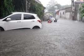 Các tỉnh Trung bộ chủ động ứng phó với mưa lớn gây ngập cục bộ
