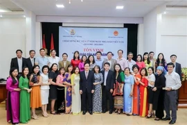 Bộ trưởng Phùng Xuân Nhạ gửi thư chúc mừng thầy, cô giáo