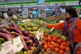 Thịt, cá, rau... cung cấp cho các khu cách ly ra sao?