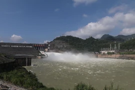 Thủy điện Sơn La, Thác Bà, Hòa Bình đồng loạt xả lũ