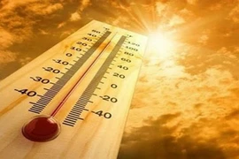 Cảnh báo đợt nắng nóng kéo dài ở Bắc bộ, Trung bộ