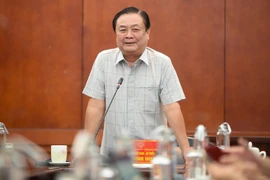 Bộ trưởng nông nghiệp: Mỗi người hãy thắp lên một ngọn lửa