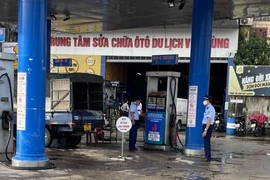 Cửa hàng xăng dầu treo biển 'Mất điện' bị phạt 10 triệu đồng