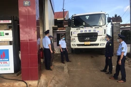 Để cửa hàng xăng đóng cửa, trách nhiệm thuộc Bộ Công Thương