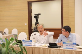 Chuyên gia: Nếu không tăng thuế xuất khẩu dầu, làm ra bán hết rồi lại đi nhập