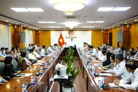 'Lỗ hơn 1.000 đồng/lít khiến công ty xăng dầu không thể nhập khẩu'