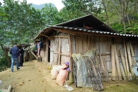 Một thôn nghèo ở Lào Cai mong được di dời đến nơi an toàn