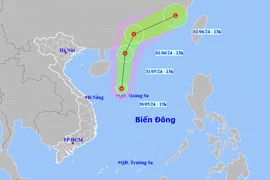Áp thấp mạnh lên ở Hoàng Sa, dự báo mưa nhiều khắp nước 