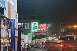 Giá xăng A95 tăng trở lại, lên gần 21.000 đồng/lít