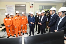 Bộ Công Thương kiểm tra cung ứng điện, xăng dầu dịp Tết Nguyên đán 2025