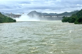 Thủy điện Tuyên Quang mở 1 cửa xả đáy từ 20 giờ tối nay