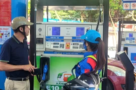 Bộ Công Thương lập kế hoạch chi tiết áp dụng đồng loạt xăng E5, E10 từ 1-6