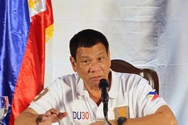 Ông Duterte cảnh báo cuộc chiến ma túy sẽ đẫm máu hơn