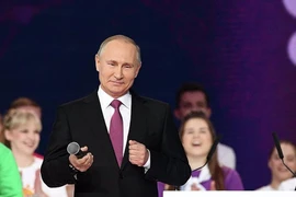 Ông Putin tuyên bố tranh cử tổng thống