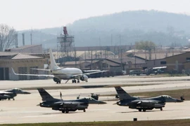 Mỹ triển khai 12 tiêm kích F-16 đến Hàn Quốc