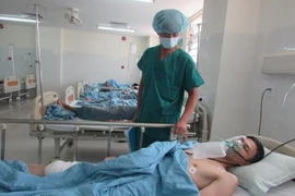 Bị bắn trọng thương, gọi cho vợ tới đưa đi cấp cứu