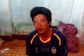Lỡ tay đánh chết con gái vì thấy tiền trong cặp sách