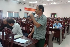 Cử tri nói nhiều người ở Bình Chánh chưa có giấy khai sinh