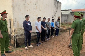 Cán bộ xã dẫn nhóm trộm vào đục két sắt của ủy ban