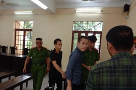 Nửa đêm chở người tình đang mang thai đi giao ma túy