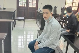 Mượn xe đi vay tiền rồi lấy luôn