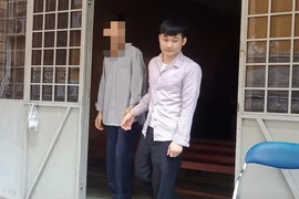 Bỏ trốn nhưng vẫn lên Facebook kết bạn bốn phương