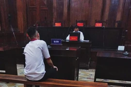 'Yêu' bạn gái nhí, nam sinh đối diện tội hiếp dâm trẻ em