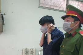 Sinh viên 'yêu' bạn gái nhí được hưởng án treo để tiếp tục học