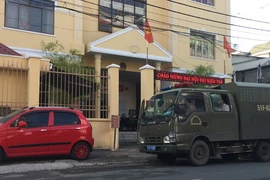 Lãnh án tù vì 'ship' sừng tê giác xuyên quốc gia