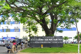 Thủ tướng trả lời về việc chuyển sang hoạt động phi lợi nhuận của ĐH Hoa Sen