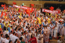 Chung kết Olympia: Quang Nhật hãy tỏa sáng như cái tên của em!