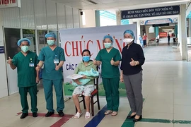Thêm 16 bệnh nhân COVID-19 tại Đà Nẵng được xuất viện