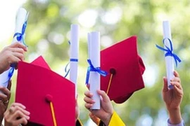 Bộ GD&ĐT: Có tình trạng ‘nể nang, dễ dãi’ trong đào tạo thạc sĩ, tiến sĩ