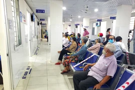 Bộ Y tế hướng dẫn triển khai 2 văn bản mới về mua sắm, đấu thầu thiết bị y tế