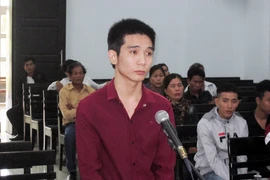 Nghi nạn nhân xúi người đánh mình, sinh viên gây án