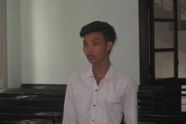Trộm xe máy, bị tóm vì quay lại... trả biển số