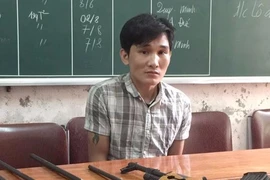 Cả 'kho' súng trong lán trại ma túy
